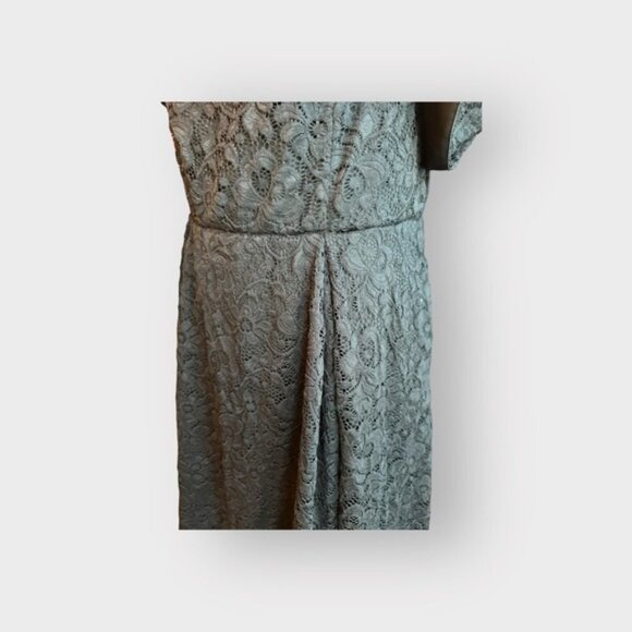 Women’s torrid 16 Mini Lace Off-Shoulder Skater Formal Dress - Picture 9 of 16